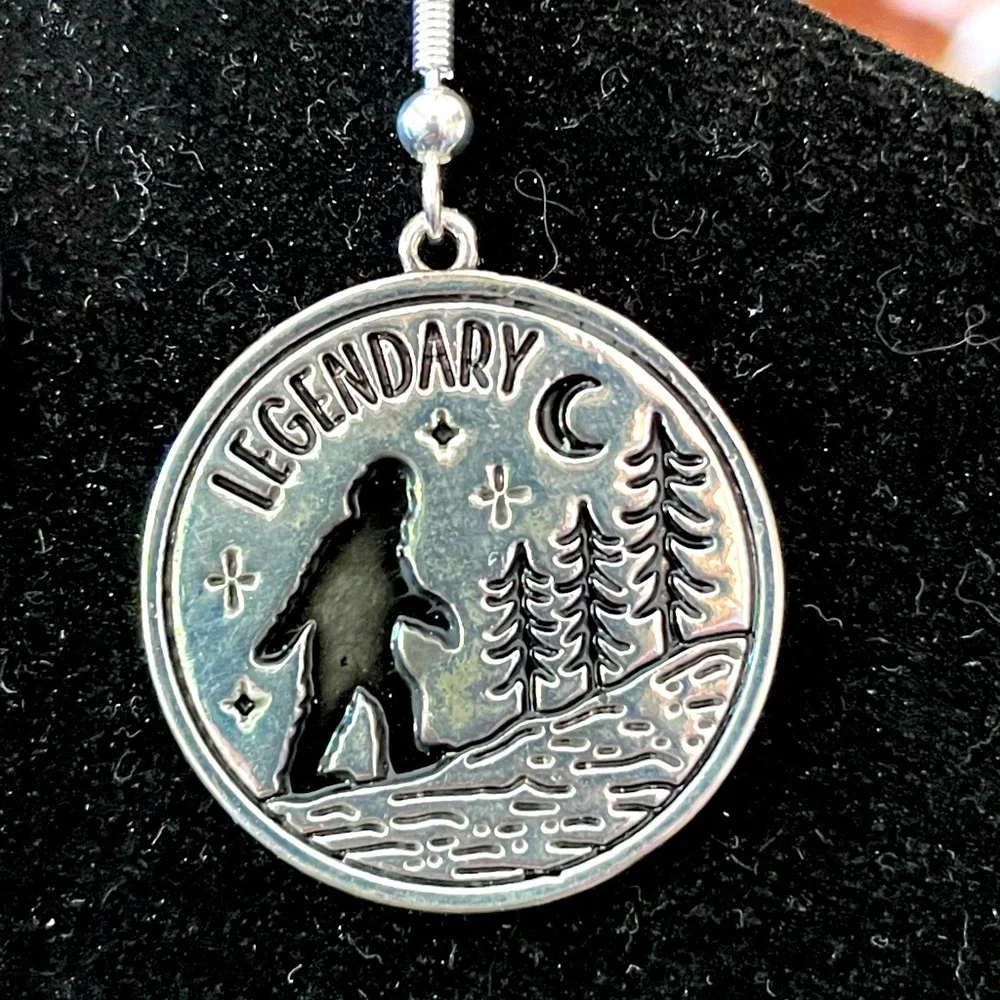 Bigfoot Earrings - Picture 2 of 6